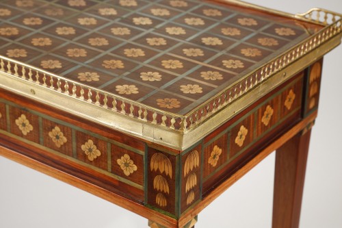 18th century - A Rare Living Room Table With Mechanism, Sliding Tray In Boudin Stamped Mar