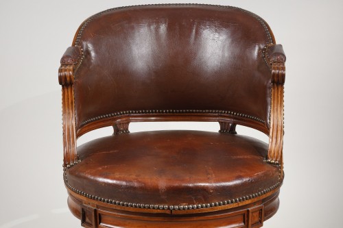 Large Swivel Office Armchair, Louis XVI Period - Seating Style Louis XVI