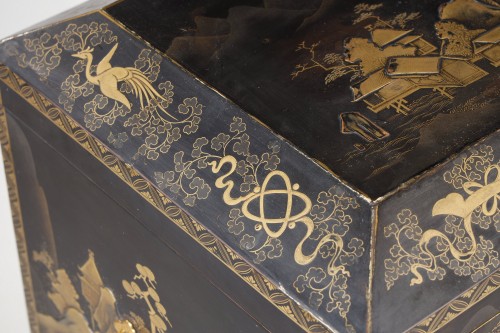 Asian Works of Art  - 18th century Edo cabinet