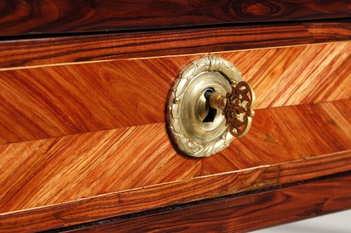 Louis XVI - Large Flat Desk In violet wood and rosewood attributed to Vassou