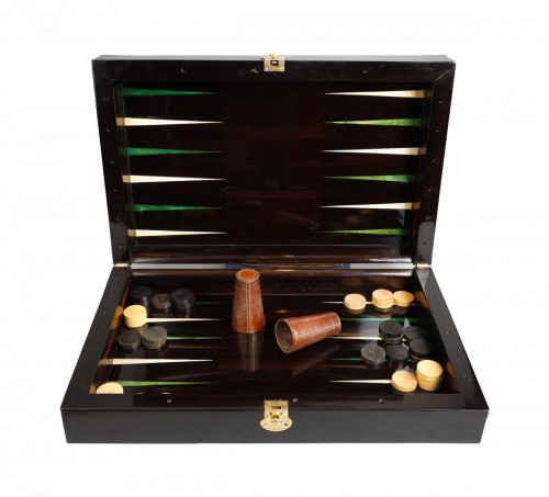 Jacquet game box in ebony, ivory and green tinted horn