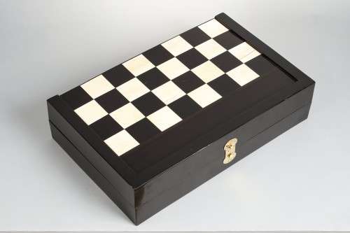 Jacquet game box in ebony, ivory and green tinted horn - Curiosities Style 