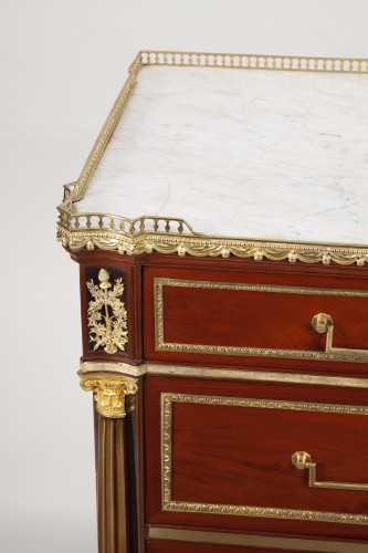 Antiquités - Commode Louis XVI attribuée à Molitor