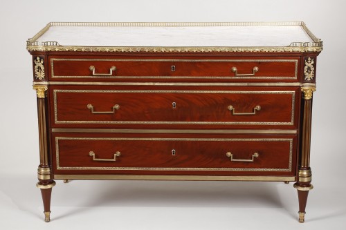 Antiquités - Commode Louis XVI attribuée à Molitor