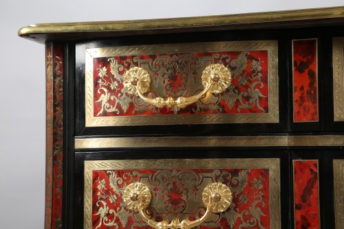 XVIIIe siècle - Paire de commodes en marqueterie Boulle