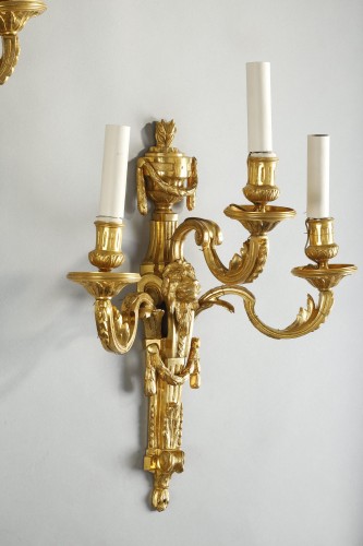 Antiquités - Large Pair Of Transition Period Sconces