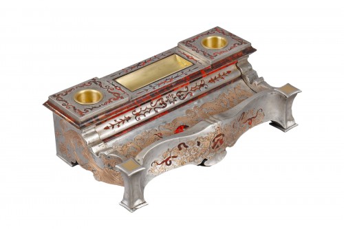 Louis XIV inkwell in Boulle marquetry with coat of arms