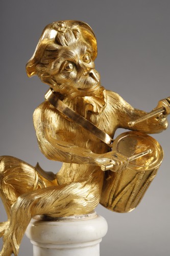 Pair of gilded bronze statuettes representing musical monkeys - 
