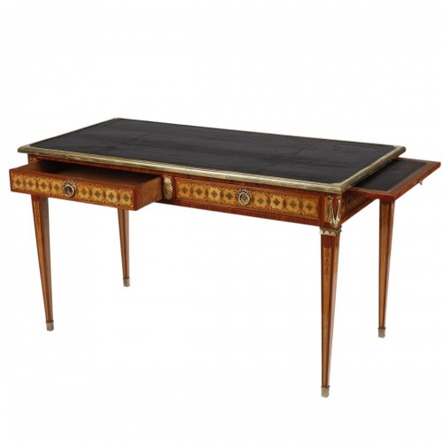 Bureau plat estampillé G. Dester