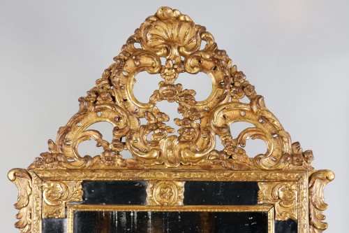 XVIIIe siècle - Miroir à fronton d'époque Régence