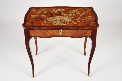 Table with mechanism stamped by Louis Moreau - Furniture Style Louis XV