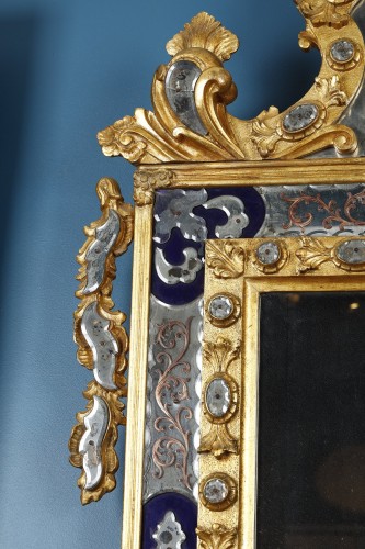 Large Venetian mirror with a pediment bearing the Doge&#039;s coat of arms - 