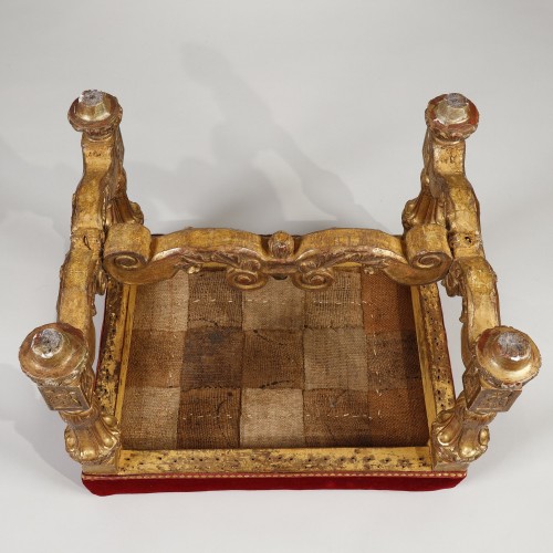 Antiquités - Louis XIV period gilded wooden stool