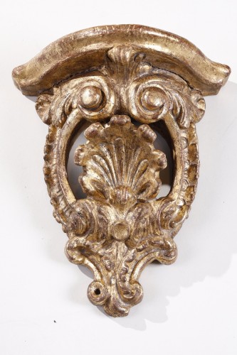 Antiquités - Pair of small gilded wood wall consoles
