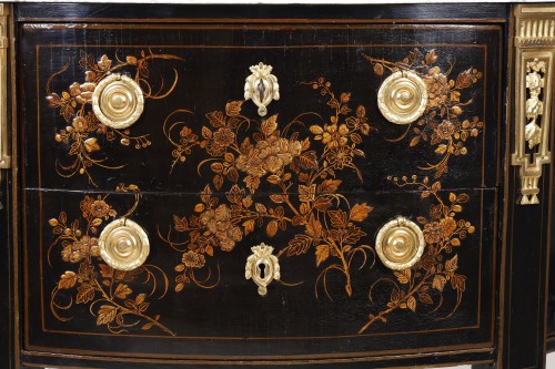Furniture  - Louis XVI half-moon chest of drawers stamped by Léonard Boudin and Vassou