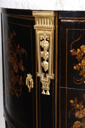 Antiquités - Louis XVI half-moon chest of drawers stamped by Léonard Boudin and Vassou