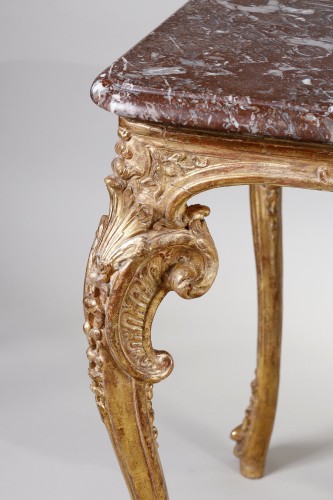 Table de milieu en bois doré, d'époque Régence - Mobilier Style Régence