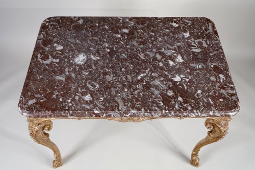 Antiquités - Table de milieu en bois doré, d'époque Régence