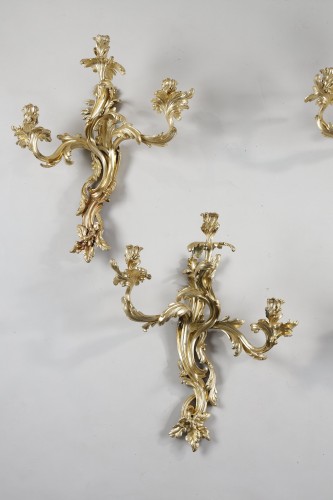 Rare Set Of Four Large Gilt Bronze Wall Lights From The Louis XV Period - Lighting Style Louis XV