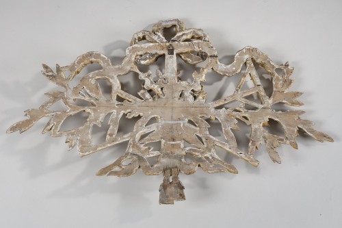 Antiquités - 18th century gilded wooden spring attributes