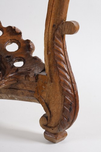 Antiquités - Console with Chimera Regency period