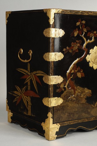Small 18th century Edo cabinet - 