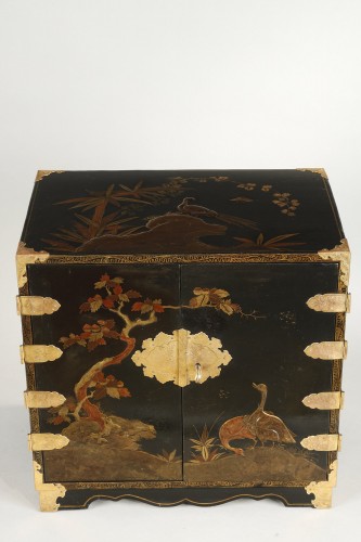 18th century - Small 18th century Edo cabinet