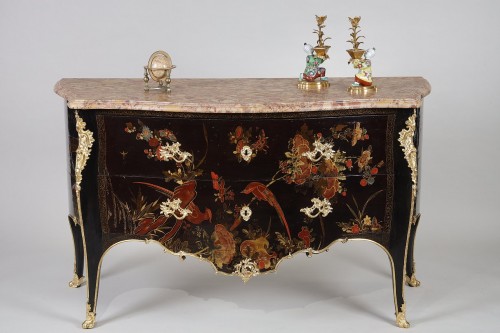 Commode en laque européenne attribué à Mathieu Criaerd - Mobilier Style Louis XV