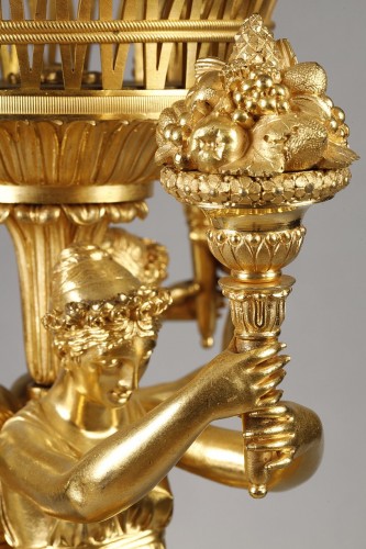 Paire de grands centres de table en bronze ciselé et doré - Luminaires Style Empire