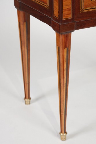 Small Louis XVI table de Salon  with three drawers - 