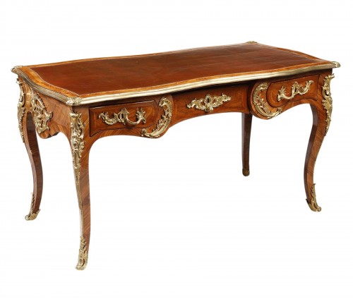 Bureau plat d’époque Louis XV, estampillé de Pierre Migeon
