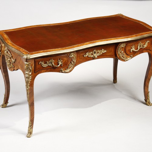 Mobilier Bureau et Secrétaire - Bureau plat d’époque Louis XV, estampillé de Pierre Migeon