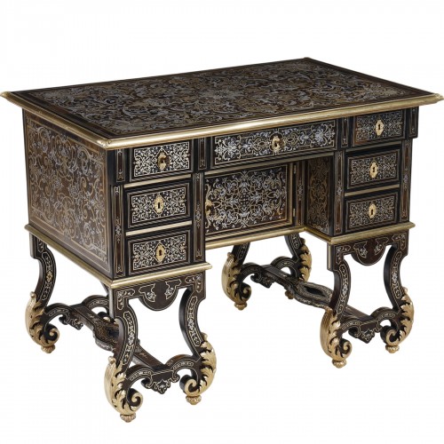 Rare Mazarin desk in Boulle marquetry attributed to Oppenord