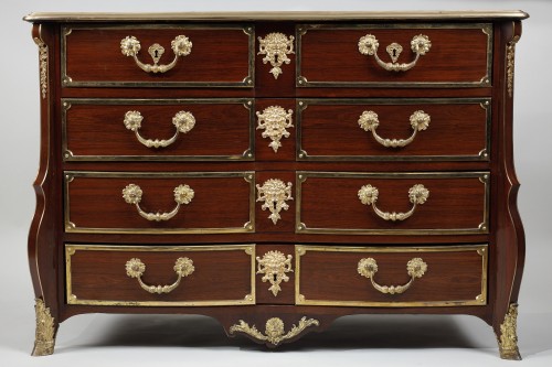 Antiquités - French Régence Period Mazarine Chest Of Drawers In Amaranth and Bronze