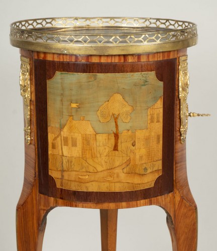 Antiquités - Chiffonnière tambour attribuée à André Louis Gilbert