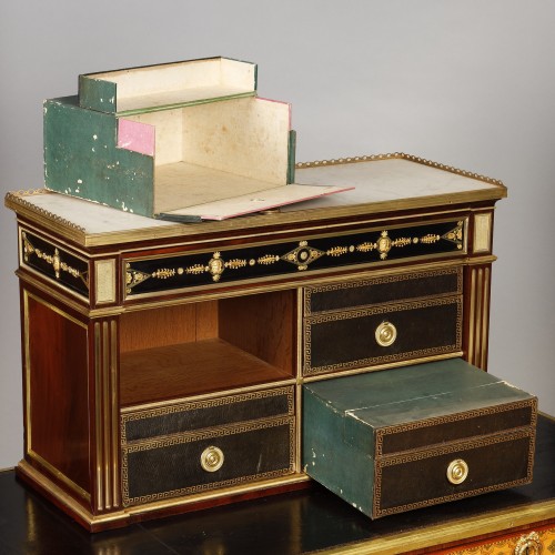 Cartonnier d'époque XVIIIe siècle attribué à Bernard Molitor - Mobilier Style Louis XVI