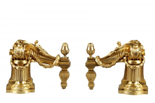 Paire de chenets d’époque Louis XVI en bronze doré