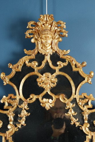 Paire de miroirs à parecloses en bois doré, Italie du Nord XVIIIe siècle - Galerie Gilles Linossier
