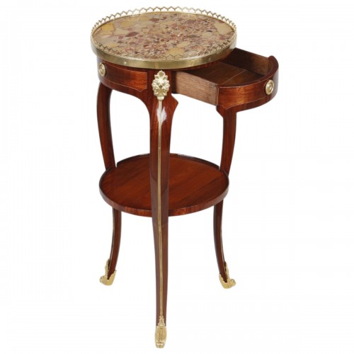 Petite table de salon Estampillée de RVLC