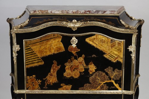 Lacquered secretary desk attributed to BVRB. - 