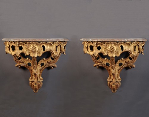 Large pair of gilded wood consoles - French Regence