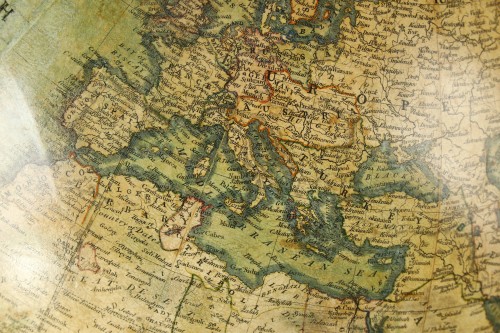 Antiquités - Grand globe terrestre anglais de George Frederick Cruchley