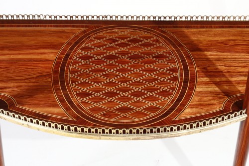Antiquités - Console demi-lune époque Louis XVI estampillée de Lacroix