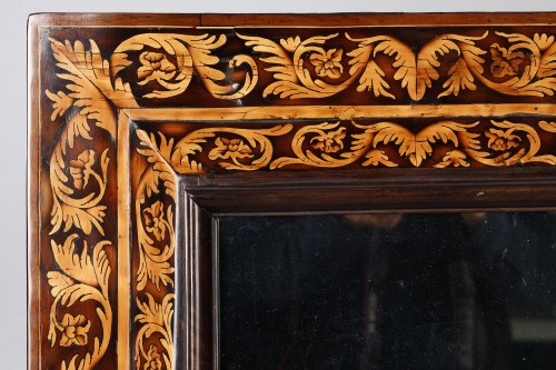 Small mirror from Grenoble, attributed to Thomas Hache Late 17th - early 18 - Mirrors, Trumeau Style Louis XIV