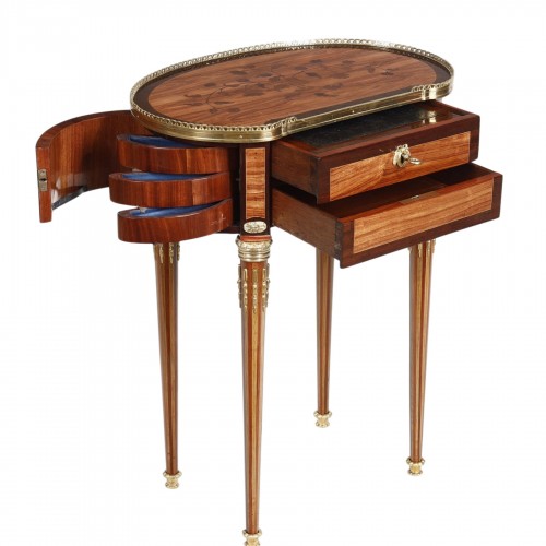 Mechanical table stamped Roussel