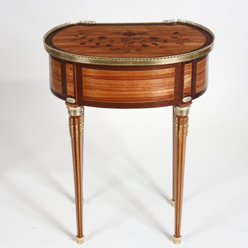 18th century - Mechanical table stamped Roussel