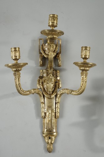 Antiquités - Important pair of Louis XVI gilt-bronze wall lights