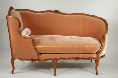 Rare pair of "veilleuse" sofas attributed to Louis Delanois - Seating Style Louis XV