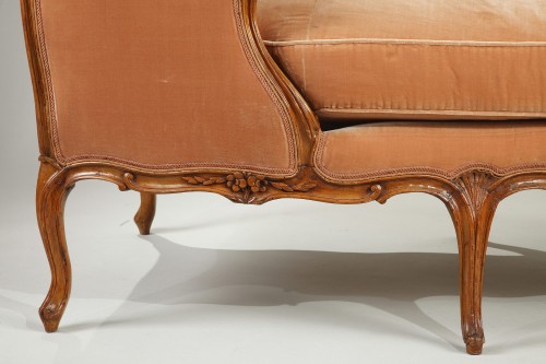 Antiquités - Rare pair of "veilleuse" sofas attributed to Louis Delanois