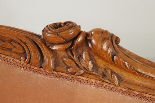 Antiquités - Rare pair of "veilleuse" sofas attributed to Louis Delanois